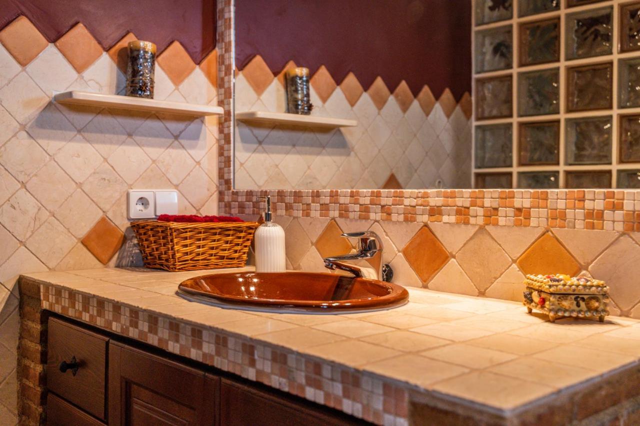 Villa Estilo Mediterranea Con Piscina, Jardin, Bbq Y Jacuzzi - Villa Bel Air Real Estepona Zewnętrze zdjęcie