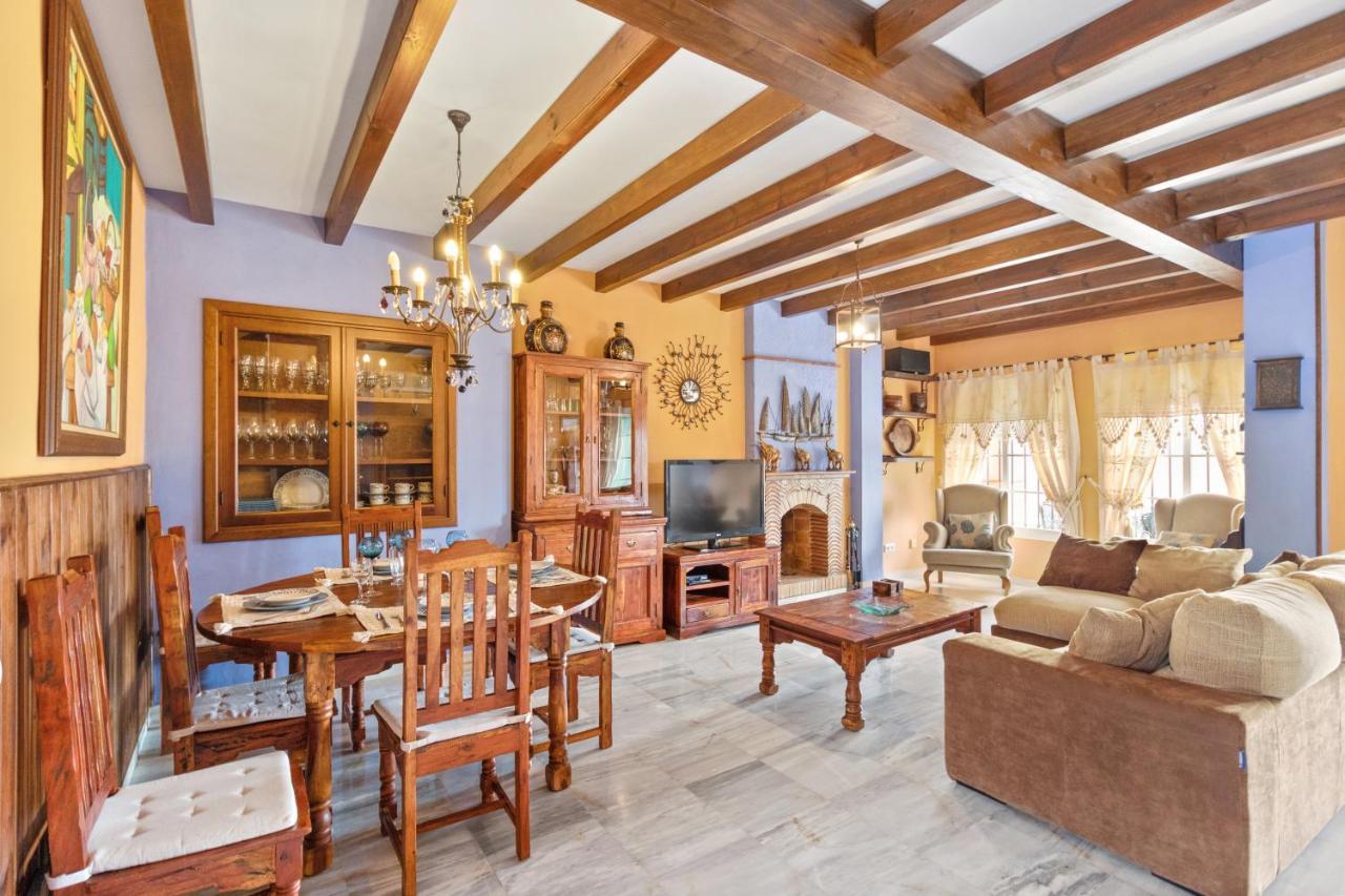 Villa Estilo Mediterranea Con Piscina, Jardin, Bbq Y Jacuzzi - Villa Bel Air Real Estepona Zewnętrze zdjęcie